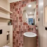 Golden Niche דירה