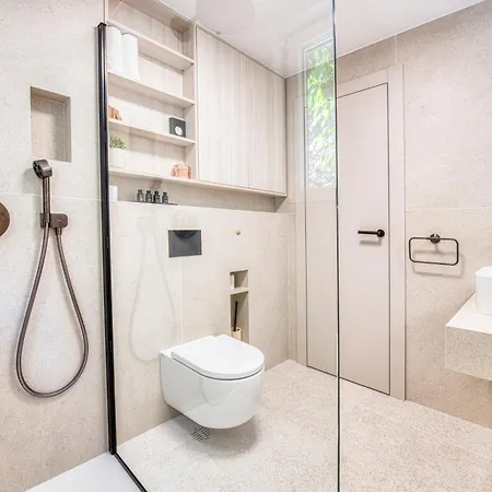 Golden Niche Apartment *